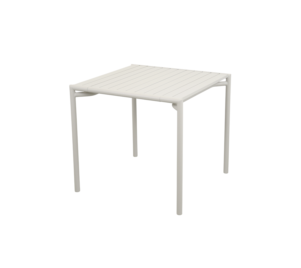 Bliss dining table