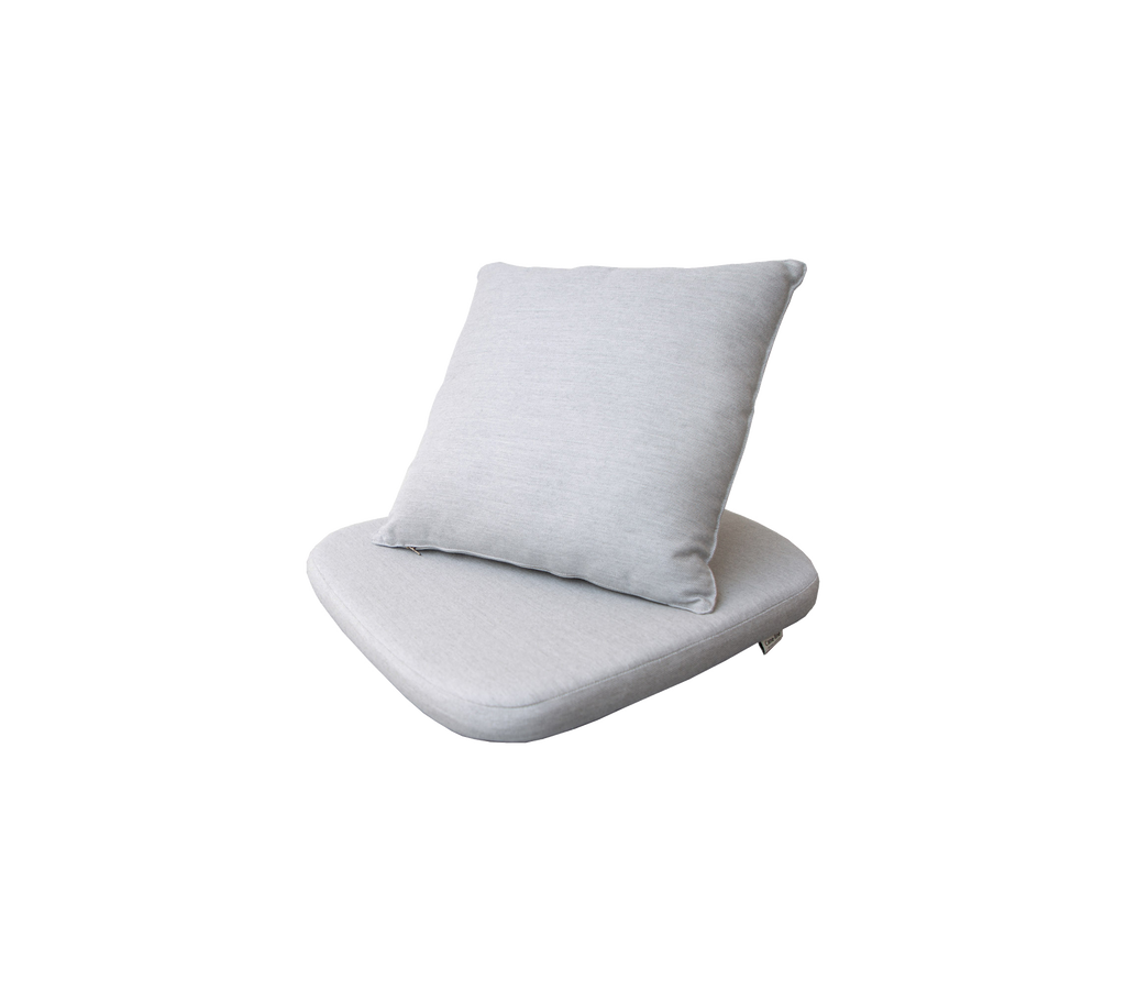 A light gray cushioned seat with a removable back pillow, designed for comfort and style.