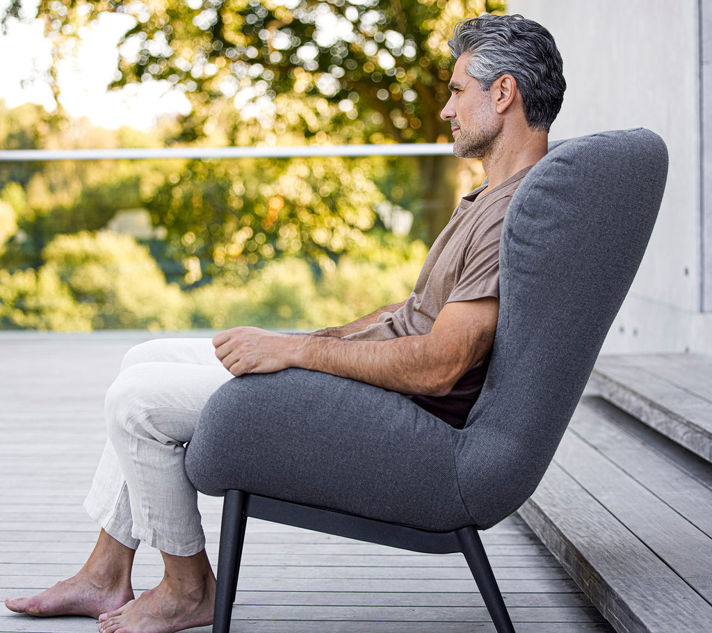 Serene lounge chair