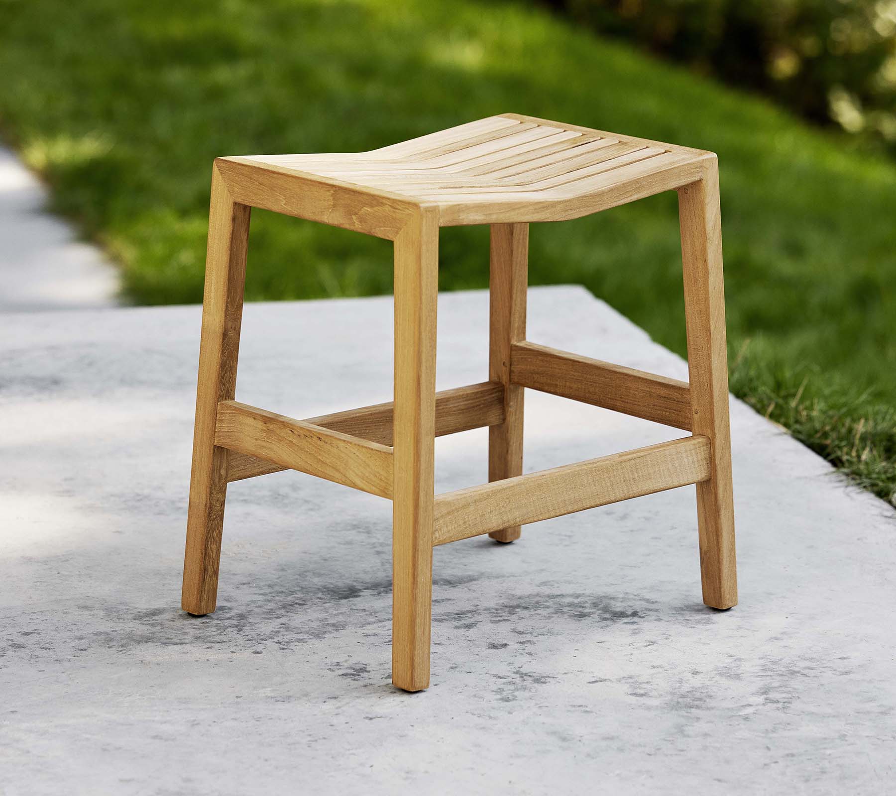 Flip stool